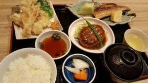 和食処 ひかり亭
