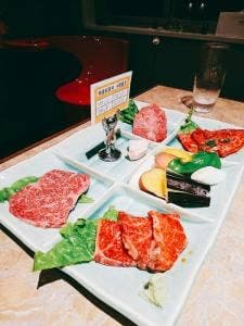 炭火焼肉するが