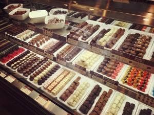 レオニダス 名古屋藤が丘店