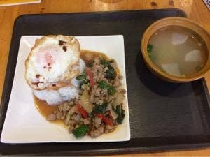 タイ料理 サワディ