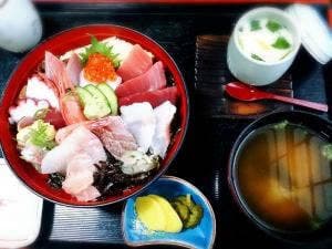 磯割烹 佳倉