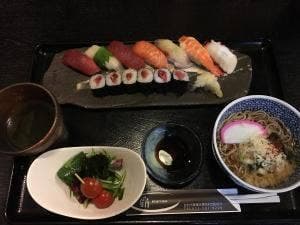ビストロキッチン鼎 栗生店