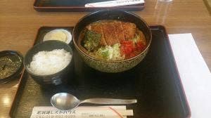 岩洞湖レストハウス