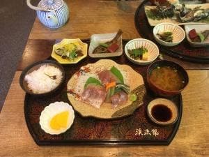 池田養魚場渓流館