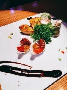 AQUARIUM DINING サカナノセカイ