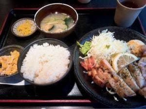 焼鳥酒場とりくら