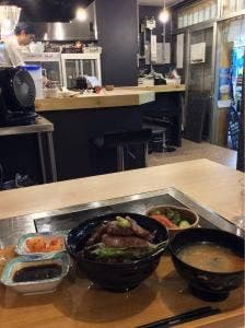 焼肉・鉄板焼き 芳蘭亭