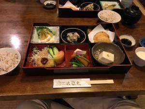 豆富料理 六弥太