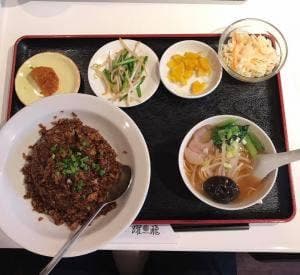 四川料理・火鍋 躍飛