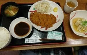 定食屋 宮本むなし 日本橋3丁目店