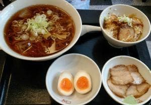 日高屋 初台南口店