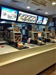 マクドナルド 石山駅前店