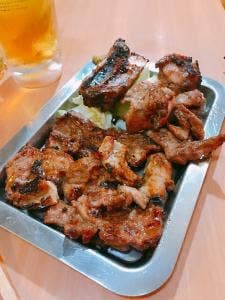 骨付きカルビ 肉八