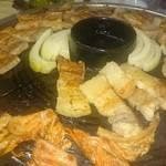 もつそば亭あるむ