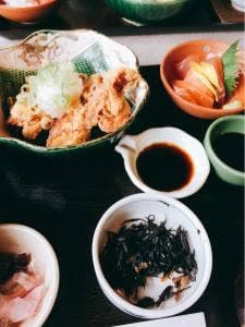 銅釜ごはん処 米貞