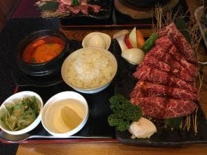 ホルモン家德侍郎