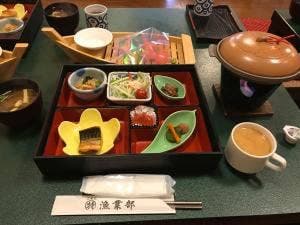 浜の漁師居酒屋 こちら丸特漁業部 松島店
