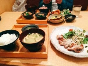 一汁五穀 エミフルMASAKI店