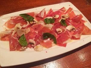 ワイワイワイン食堂