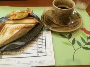 カフェギャラリー さえずり