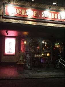 Lucha Del Sombrero