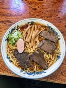 かめや