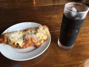 CAFE LAKE TOYA