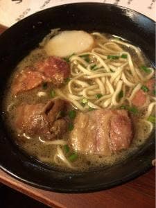 沖縄そば つるまつ