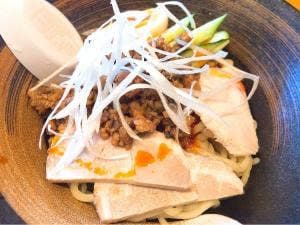 五穀豊穣の担担麺 王朝