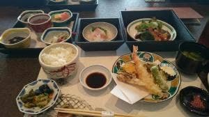 和茶寮 一の月 かなざわはこまち店