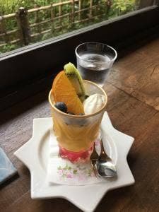 隠れ家カフェ ローズ亭