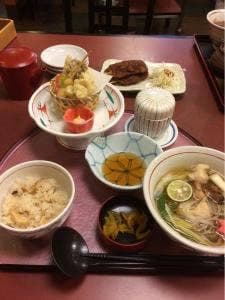 やじろべえ 春日井店