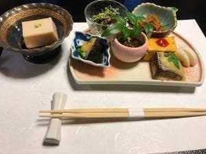 泉里