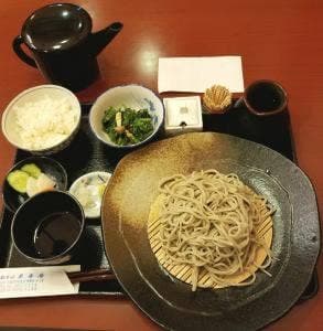 草春庵