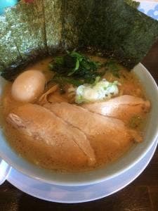 横浜家系ラーメン 極家