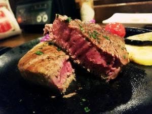 塊肉ステーキ&ワイン Gravy’s Factory