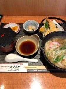 まるまん