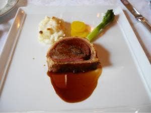 グルメ・エ・サンクサンス