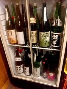 〆屋