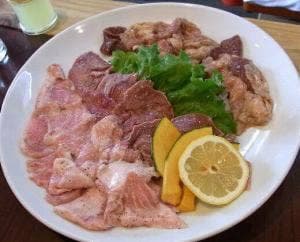 ラーメン・ホルモン司
