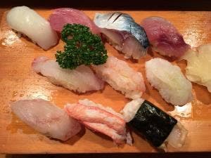 秀鮨