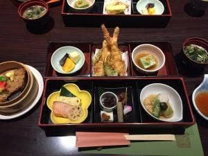 おもろダイニング山葵