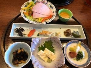 時間を旅する宿 海のはな