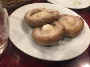 肉バル 食いしん坊