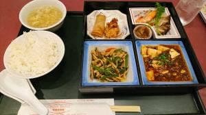 鳥取ワシントンホテルプラザ チャイナテーブル