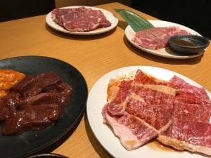 焼肉きんぐ 豊山店