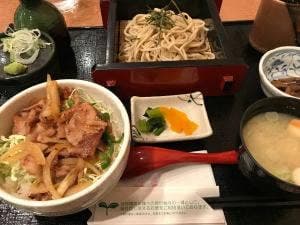 東部湯の丸SA上り AVANZARE