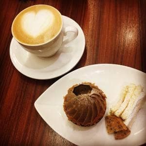 PATISSERIE ROUGE