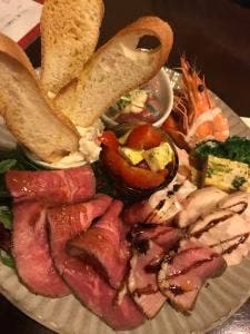 ワイン居酒屋 発