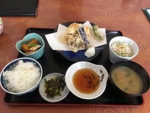 わらく